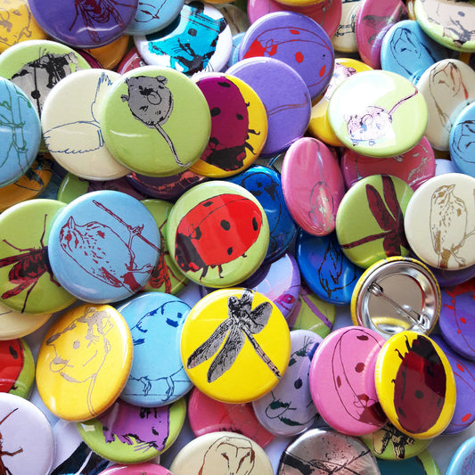 Colourful bird, insect, rodent, mouse pin button badges